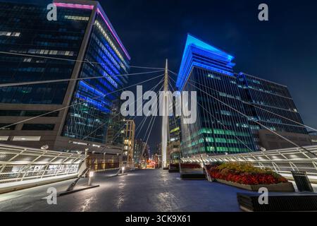 Denver's Millennium Bridge bei Nacht Stockfoto