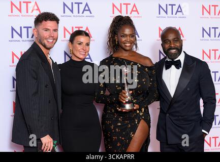 London, Großbritannien. September 2025. Dean McCullough, Coleen Rooney, Oti Mabuse und Melvin Odoom im Winners Room bei den National Television Awards 2025, O2 Arena. Quelle: Doug Peters/EMPICS/Alamy Live News Stockfoto