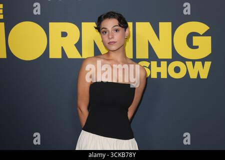 New York, Usa. September 2025. Gabrielle Policano nimmt am 9. September 2025 an der New Yorker Premiere von Apple TV's The Morning Show Season 4 im Museum of Modern Art in New York Teil. Stars, Vertreter der Branche und geladene Gäste gehen auf dem roten Teppich, um den Start der neuen Staffel des gefeierten Dramas zu feiern. (Foto: Giada Papini Rampelotto/EuropaNewswire/NurPhoto) (Foto: Luiz Rampelotto/NurPhoto) Credit: NurPhoto SRL/Alamy Live News Stockfoto