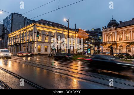 BELGRAD, SERBIEN - 11. OKTOBER 2021: Abendlicher Blick auf die Pariska-Straße (Paris) in Belgrad, Serbien Stockfoto