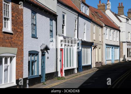 Traditionelle Terrassenhäuser, Brunnen am Meer, Nord-norfolk, england Stockfoto