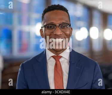 Houston, USA. September 2025. Christian Menefee nimmt am 8. September 2025 im Eldorado Ballroom im Project Tow Houses in Houston, Texas, am 18. Kongressabgeordneten Teil. (Foto: Marcus Ingram/SIPA USA) Credit: SIPA USA/Alamy Live News Stockfoto