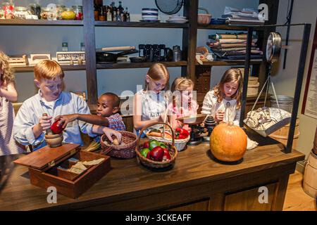 Alabama Madison County, Huntsville, EarlyWorks Kindermuseum, Geschichte, Sammlungen, Ausstellungsausstellung Sammlung, fördern, Produktprodukte Verkauf anzeigen Stockfoto