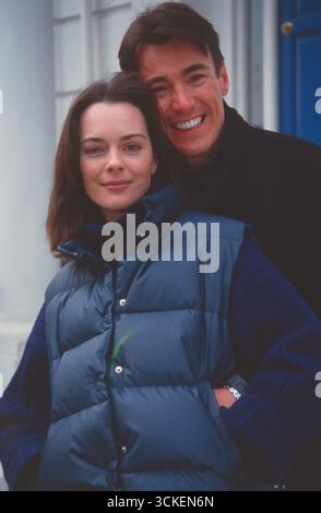 Lifestyle. Ein junges Paar in der Stadt in Winterkleidung. London. England. Stockfoto