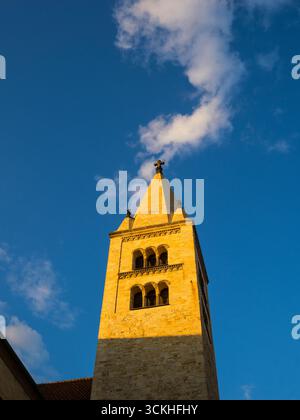 Turm, St. Georgs Basilika, Prager Burg, Prag, Tschechien. Stockfoto