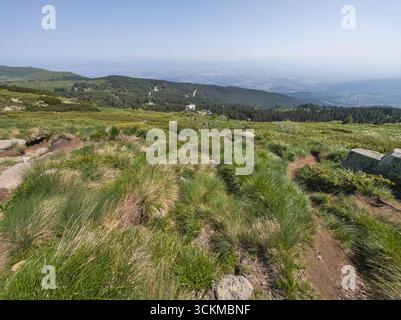 Fantastisches Frühlingspanorama des Vitosha-Berges, Bulgarien Stockfoto