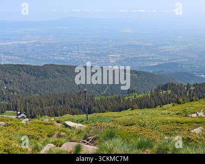 Fantastisches Frühlingspanorama des Vitosha-Berges, Bulgarien Stockfoto