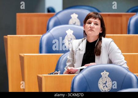 11. SEPTEMBER 2025 Niederländisch Tweede Kamer Plenardebatte DEN HAAG, NIEDERLANDE - 11. SEPTEMBER: Sarah Dobbe SP während der Plenardebatte im Tweede Kamer am 11. September 2025 in den Haag Tweede Kamer Niederlande den Haag Tweede Kamer Niederlande Inhalte können nicht direkt oder indirekt über Dritte weiterverbreitet werden. Copyright: XJohnxBeckmannx Stockfoto
