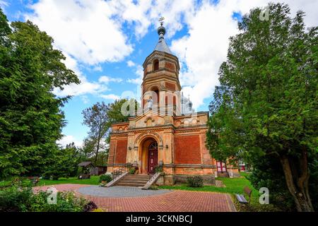 Die orthodoxe Kathedrale St. Isidor in Valga, Estland, im Baltikum Stockfoto