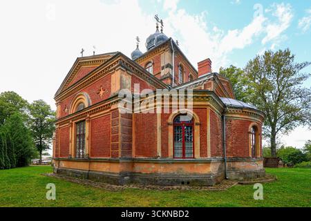 Die orthodoxe Kathedrale St. Isidor in Valga, Estland, im Baltikum Stockfoto
