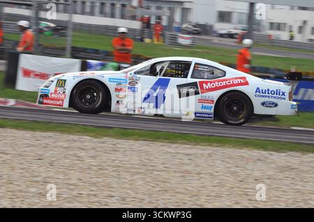 Magione, Italien - 20. September 2014: NASCAR Whelen Euro Series im Rennen auf dem Autodromo dell'Umbria in Magione. Stockfoto
