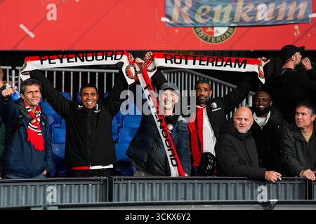 Rotterdam, Niederlande. September 2025. Rotterdam - Feyenoord-Fans während der fünften Wettkampfrunde der Eredivisie-Saison 2024/2025. Das Spiel findet am 13. September 2025 im Stadion Feijenoord de Kuip zwischen Feyenoord Rotterdam und sc Heerenveen statt. Credit: Box to Box Pictures/Alamy Live News Stockfoto
