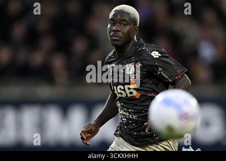 DEVENTER - Yannick Leliendal vom FC Volendam während des niederländischen Eredivisie-Spiels zwischen Go Ahead Eagles und FC Volendam bei de Adelaarshorst am 13. September 2025 in Deventer, Niederlande. ANP GERRIT VAN KEULEN Stockfoto