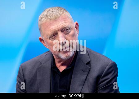 Tennis-Legende Boris Becker spricht im Rahmen von Europas führender Digitalisierungsinitiative auf Entscheider-Level DIGITAL X Focus AI im Confex der Koelnmesse. Köln, 10.09.2025 NRW Deutschland *** Tennislegende Boris Becker spricht im Rahmen der führenden Digitalisierungsinitiative Europas auf Entscheidungsebene DIGITAL X Focus AI auf der Confex der Koelnmesse Köln, 10 09 2025 NRW Deutschland Copyright: XPervinxInan-Serttasx Stockfoto
