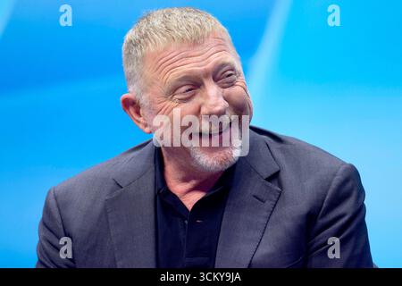 Tennis-Legende Boris Becker spricht im Rahmen von Europas führender Digitalisierungsinitiative auf Entscheider-Level DIGITAL X Focus AI im Confex der Koelnmesse. Köln, 10.09.2025 NRW Deutschland *** Tennislegende Boris Becker spricht im Rahmen der führenden Digitalisierungsinitiative Europas auf Entscheidungsebene DIGITAL X Focus AI auf der Confex der Koelnmesse Köln, 10 09 2025 NRW Deutschland Copyright: XPervinxInan-Serttasx Stockfoto