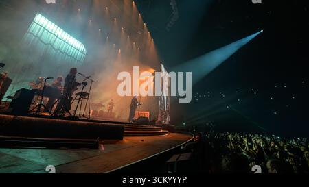 Glasgow, Großbritannien. September 2025. Lewis Capaldi sieht live auf der Bühne im OVO Hydro nach einer zweijährigen Pause kehrt Lewis Capaldi in die Musikszene zurück und spielt im OVO Hydro in Glasgow (Foto: Stuart Westwood/SOPA Images/SIPA USA) Credit: SIPA USA/Alamy Live News Stockfoto