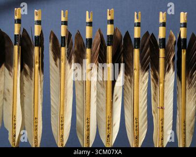 nock- und Federfletching für panzerstechende Pfeile aus der Edo-Zeit (19. Jahrhundert) im Tokio-Nationalmuseum in Japan; Kampfwaffen. Stockfoto