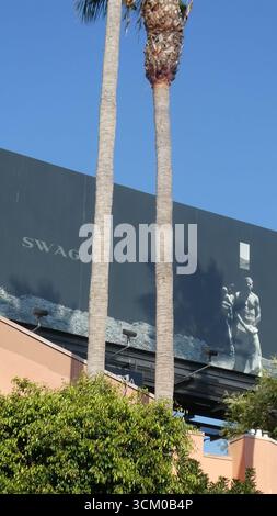 September 2025 Justin Bieber tauschte mit Sohn Jack Blues Bieber und Frau Hailey Bieber am 13. September 2025 auf dem Sunset Blvd in Los Angeles, Kalifornien, USA, Billboard. Foto: Barry King/Alamy Stock Photo Stockfoto