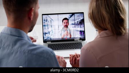 Online-Therapiesitzung: Psychologe Führt Videoanruf Mit Jungen Paaren Durch. Stockfoto