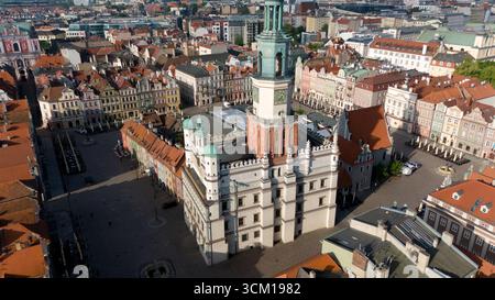 Posen Rathaus Drohne mit Blick von oben auf den alten Marktplatz Stockfoto