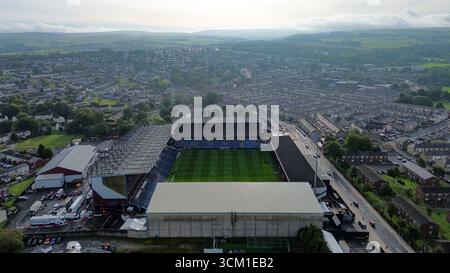 Eine allgemeine Luftaufnahme von Turf Moor vor dem Premier League-Spiel Burnley gegen Liverpool in Turf Moor, Burnley, Großbritannien, 14. September 2025 (Foto: Jorge Horsted/News Images) Stockfoto