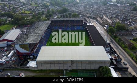 Eine allgemeine Luftaufnahme von Turf Moor vor dem Premier League-Spiel Burnley gegen Liverpool in Turf Moor, Burnley, Großbritannien, 14. September 2025 (Foto: Jorge Horsted/News Images) Stockfoto