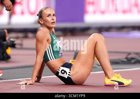Sharlene Mawdsley aus Irland reagiert, nachdem er am zweiten Tag der Leichtathletik-Weltmeisterschaft 2025 im Japan National Stadium in Tokio in der dritten Hitze der 400-Meter-Strecke der Frauen teilgenommen hat. Bilddatum: Sonntag, 14. September 2025. Stockfoto
