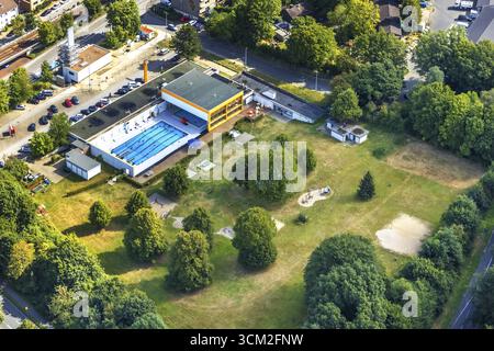 Luftaufnahme, Friedrich-Wennmann-Bad mit Liegewiese, Heissen - Mitte, Müelheim an der Ruhr, Ruhrgebiet, Nordrhein-Westfalen, Deutschland, Baden e Stockfoto