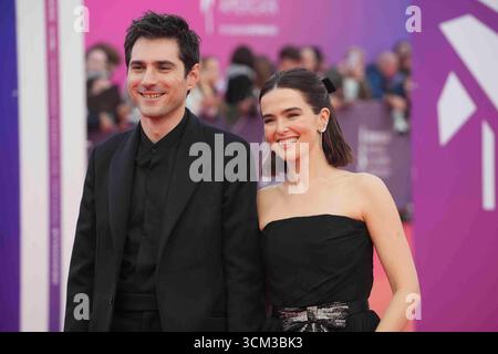 Deauville, Frankreich. September 2025. Zoey Deutch besuchte die Nouvelle Vague-Vorführung im Rahmen des 51. Deauville American Film Festivals am 12. September 2025 in Deauville, Frankreich. Laurent Lairys / MAXPPP Stockfoto