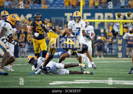 September 2025, Morgantown, WV, USA: 13. September 2025: Cam Vaughn während der West Virginia University Mountaineers (WVU) vs University of Pittsburgh Panthers in Morgantown, WV im Milan Puskar Stadium. Bradley Martin/scheinbare Media Group (Kreditbild: © AMG/AMG Via ZUMA Press Wire) NUR REDAKTIONELLE VERWENDUNG! Nicht für kommerzielle ZWECKE! Stockfoto