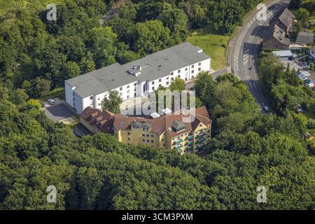 Aus der Vogelperspektive, Haus Buschey Seniorenheim, Bommern, Witten, Ruhrgebiet, Nordrhein-Westfalen, Deutschland, Altersheim, Pflegeheim, Pflege und Pflege, Stockfoto