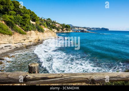 Calpe Rock Beach Wanderweg, Calpe-Moraira, Costa Blanca, Provinz Alicante, Spanien Stockfoto