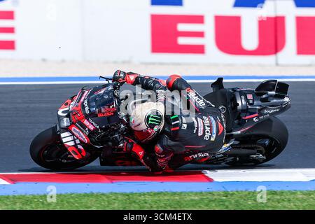 Misano Adriatico, Italien. September 2025. Marco Bezzecchi aus Italien und Aprilia Racing, die während des MotoGP GP16 Red Bull Grand Prix von San Marino und der Rimini Riviera zu sehen waren - Rennen auf dem Misano World Circuit Marco Simoncelli Credit: dpa/Alamy Live News Stockfoto