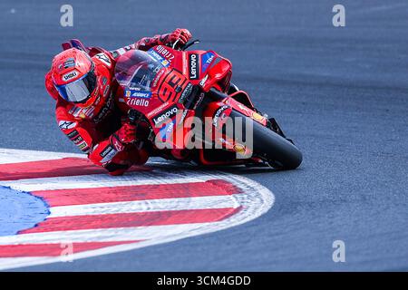 Misano Adriatico, Italien. September 2025. Marc Marquez aus Spanien und das Ducati Lenovo Team, das während des MotoGP GP16 Red Bull Grand Prix von San Marino und der Rimini Riviera gesehen wurde - Rennen auf dem Misano World Circuit Marco Simoncelli Credit: dpa/Alamy Live News Stockfoto