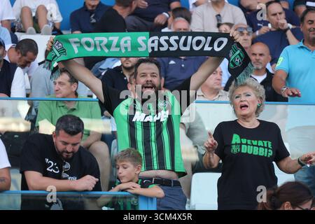 Reggio Emilia, Italien. September 2025. Fans von Sassuolo während des Fußballspiels der Serie A Unilive zwischen den USA Sassuolo und S.S. Lazio im Mapei-Stadion, Reggio Emilia, Norditalien, Montag, 14. September, 2025. Sport - Fußball - (Foto Michele Nucci Credit: LaPresse/Alamy Live News Stockfoto
