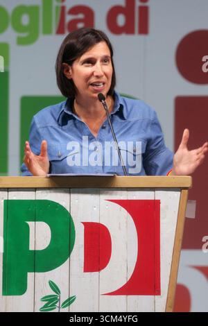 Reggio Emilia, Italien. September 2025. Reggio Emilia. Elly Schlein, Sekretärin der Demokratischen Partei, während der Abschlussveranstaltung des Festivals der nationalen Einheit. Quelle: Unabhängige Fotoagentur/Alamy Live News Stockfoto