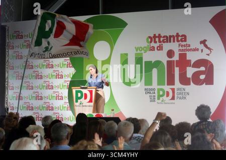 Reggio Emilia, Italien. September 2025. Reggio Emilia. Elly Schlein, Sekretärin der Demokratischen Partei, während der Abschlussveranstaltung des Festivals der nationalen Einheit. Quelle: Unabhängige Fotoagentur/Alamy Live News Stockfoto