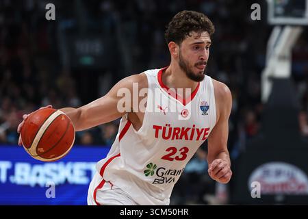 Riga, Lettland. September 2025. Der türkische Alperen Sengun während des Basketball-Endspiels der FIBA EuroBasket 2025 zwischen der Türkei und Deutschland am 14. September 2025. In Riga, Lettland. (Quelle: Pedja Milosavljevic/Alamy Live News Stockfoto