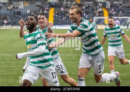 Kilmarnock, Großbritannien. Kilmarnock, Großbritannien. September 2025. Kilmarnock FC spielte Celtic FC im Rugby Park, Kilmarnock, Ayrshire, Schottland in einem William Hill Premiership Spiel. Das Finale war Kilmarnock 1:2 Celtic. Kelechi Iheanacho (C17) feiert, nachdem er in 96 Minuten + 6 das zweite Tor von Celtic erzielt hat. Quelle: Findlay/Alamy Live News Stockfoto