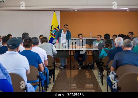 UIO REUNIONTRANSPORTISTAS Quito, Sonntag, 14. September 2025 die Verkehrsunion trifft sich, um die Route in Bezug auf die Abschaffung der Dieselsubvention festzulegen, die von der Regierung von Präsident Daniel Noboa erlassen wurde Foto Juan Ruiz API Quito Pichincha Ecuador POL UIO REUNIONTRANSPORTISTAS f7594005e826f81ec44a2f9763bd8bd8d Copyright: Ruixd3bd8d Stockfoto