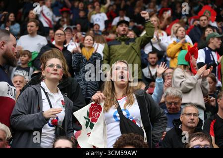 Bristol, Großbritannien. Sonntag, 14. September 2025. Fans im Stadion beim Spiel England Rugby (Red Roses) gegen Scotland Rugby im Ashton Gate Stadium. Quelle: Cat Goryn/Alamy Live News Stockfoto