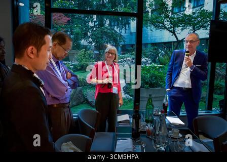 Paris, Frankreich, Group People, IAS Meeting, WHO launcht Prep Implementation Tool, man Speaking Stockfoto