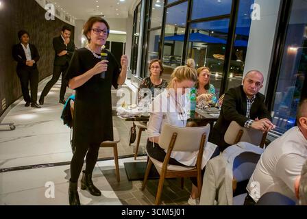 Paris, Frankreich, Group People, IAS Meeting, WHO launcht Prep Implementation Tool, WOMAN Speaking Stockfoto