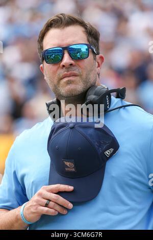 Nashville, USA. September 2025. Tennessee Titans Cheftrainer Brian Callahan vor dem Spiel gegen die Los Angeles Rams im Nissan Stadium in Nashville, Tennessee am 14. September 2025. (Foto: Kindell Buchanan/SIPA USA) Credit: SIPA USA/Alamy Live News Stockfoto