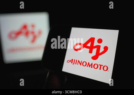 Roosendaal, Niederlande – 14. September 2025: Telefon mit Markenidentität und Logo von Ajinomoto. Stockfoto