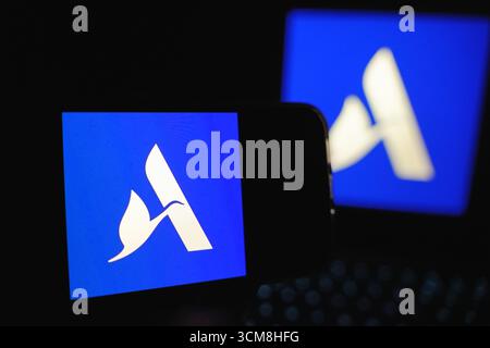 Roosendaal, Niederlande – 14. September 2025: Smartphone mit dem Accor Firmenlogo auf dem Bildschirm. Stockfoto