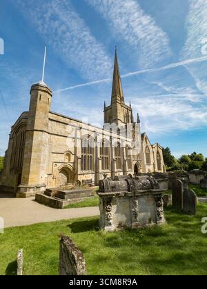 St. John the Baptist Church, Kirche in Burford in den Cotswolds, England. Stockfoto