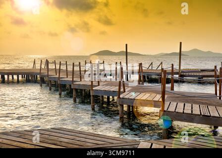 Balneario, Holzsteg, Punta Brava, Sonnenaufgang, El Carmoli, Mar Menor, autonome Region Murcia, Spanien, Stockfoto