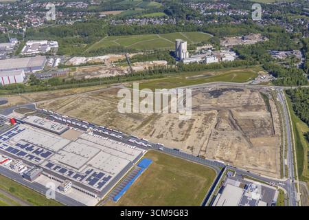Luftaufnahme, neues Logistikzentrum REWE und Baustelle der ehemaligen Westfalenhuette, Borsigplatz, Dortmund, Ruhrgebiet, Nordrhein-Westfalen, Stockfoto