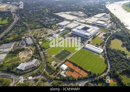 Luftaufnahme, am Rhein die Messe Düsseldorf mit dem Bundesligastadion MERKUR SPIEL-ARENA im Stadtteil Stockum in Düsseldorf, Rheinland Stockfoto
